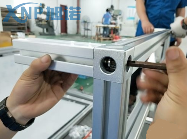 三根或多根工业铝型材连接.png 三根或多根工业铝型材连接.png