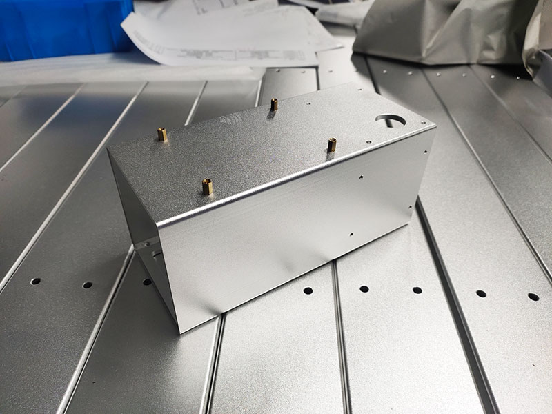 CNC精密加工-设备外壳